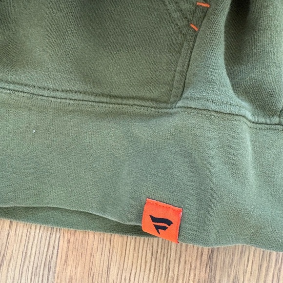 NFL Vikings Camouflage Zip up Sweatshirt for Ultimate Team Spirit - Picture 6 of 7